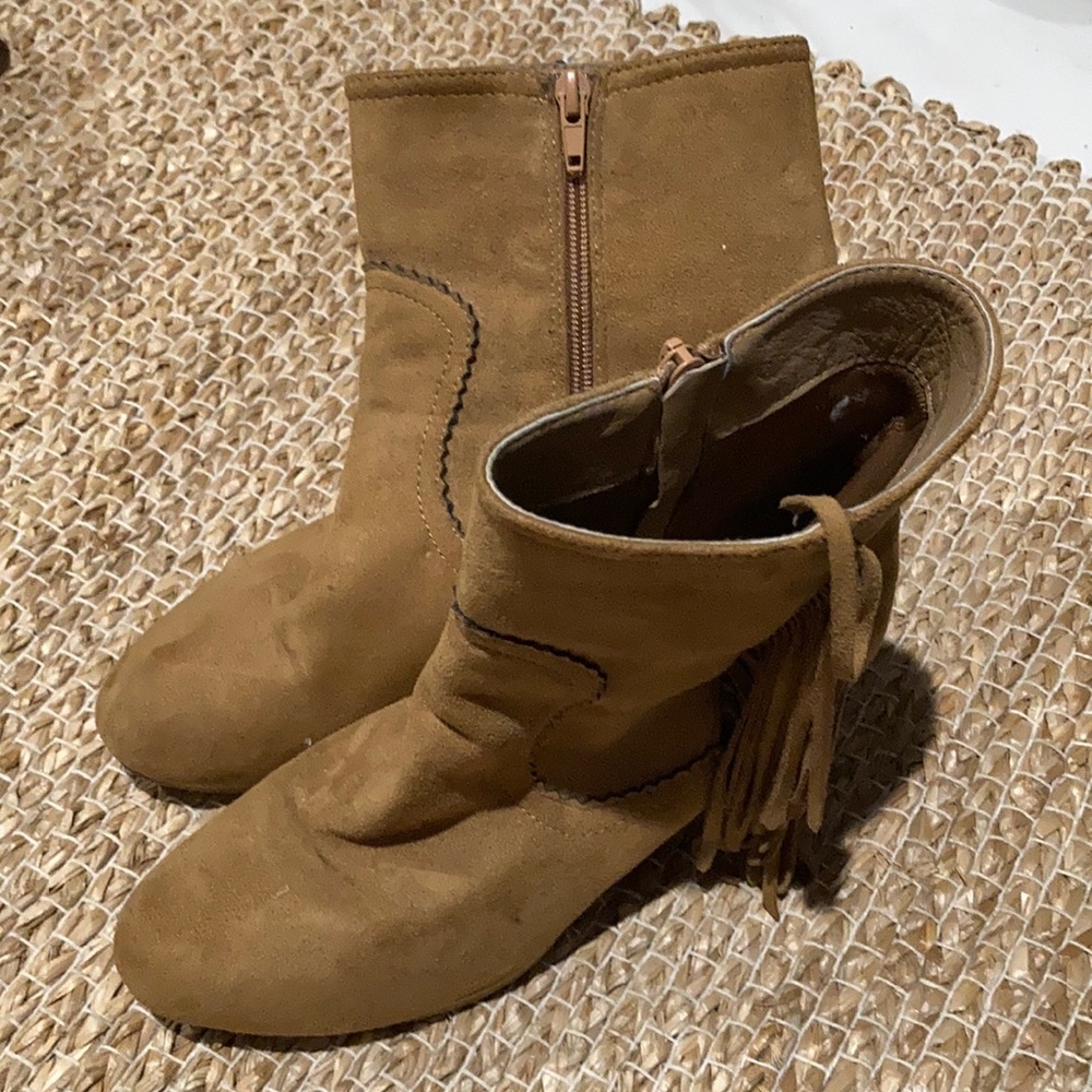 Fringe Boots